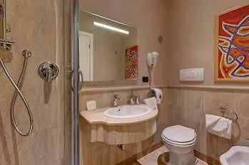 Selene Hotel