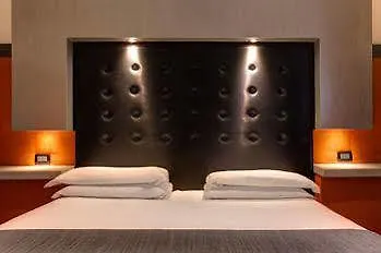 Selene Hotell 3*